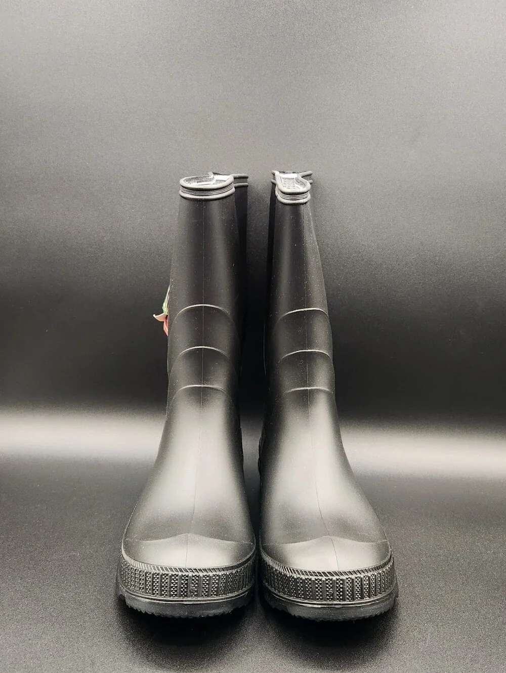 New in box! Kamik Youth Rainboot - Size 6